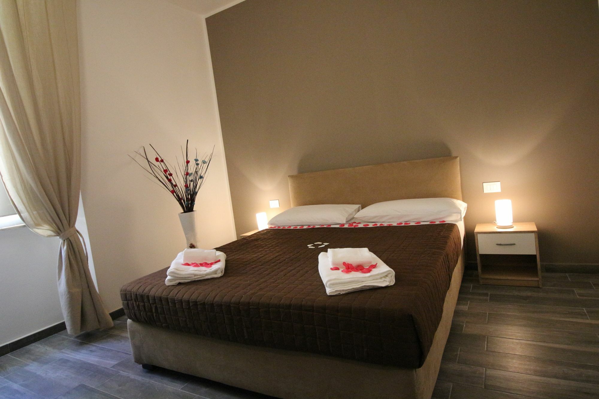 Mi.Ro Rooms Rom Exteriör bild